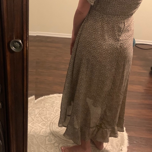 Floral Ruffle Wrap Dress - Picture 4 of 8